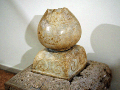 Segnacolo-in-marmo-apuano-s